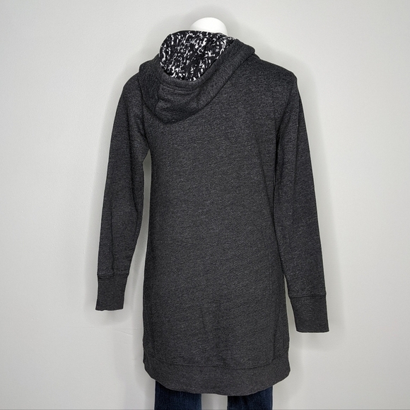 ✨3/$15  Gaiam dark grey long hooded sweatshirt XS - Picture 4 of 8
